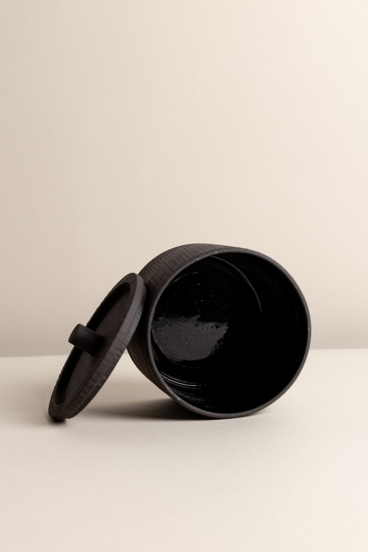 Levi Canister, Low, view 1