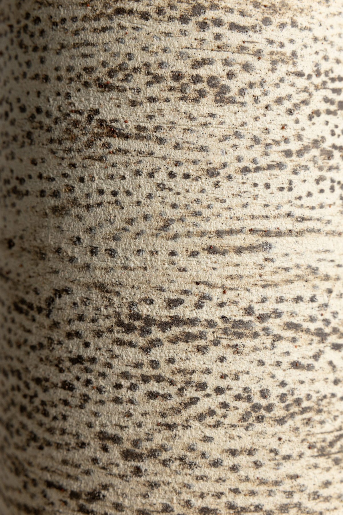 Leo Vase, view 3