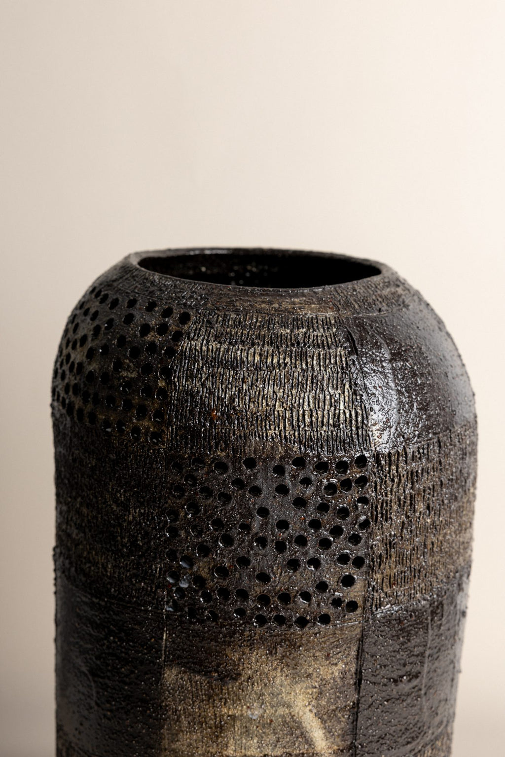 Lilian Vase, view 3