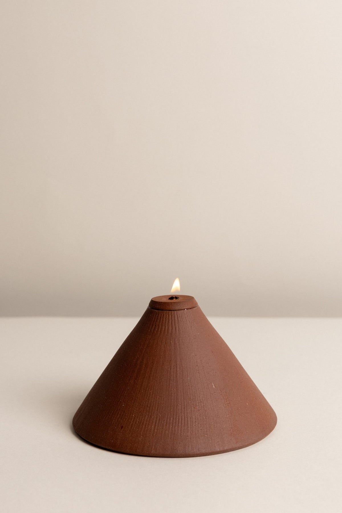 Beatrix Oil Burner, view 3