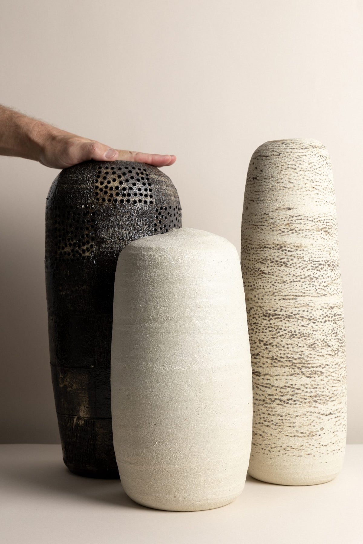 Leo Vase, view 5